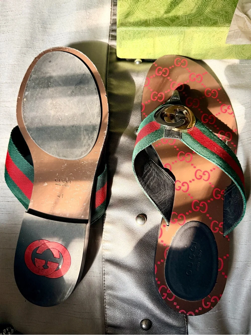 Like new Gucci Web thong sandal sz 41 - Picture 1 of 5